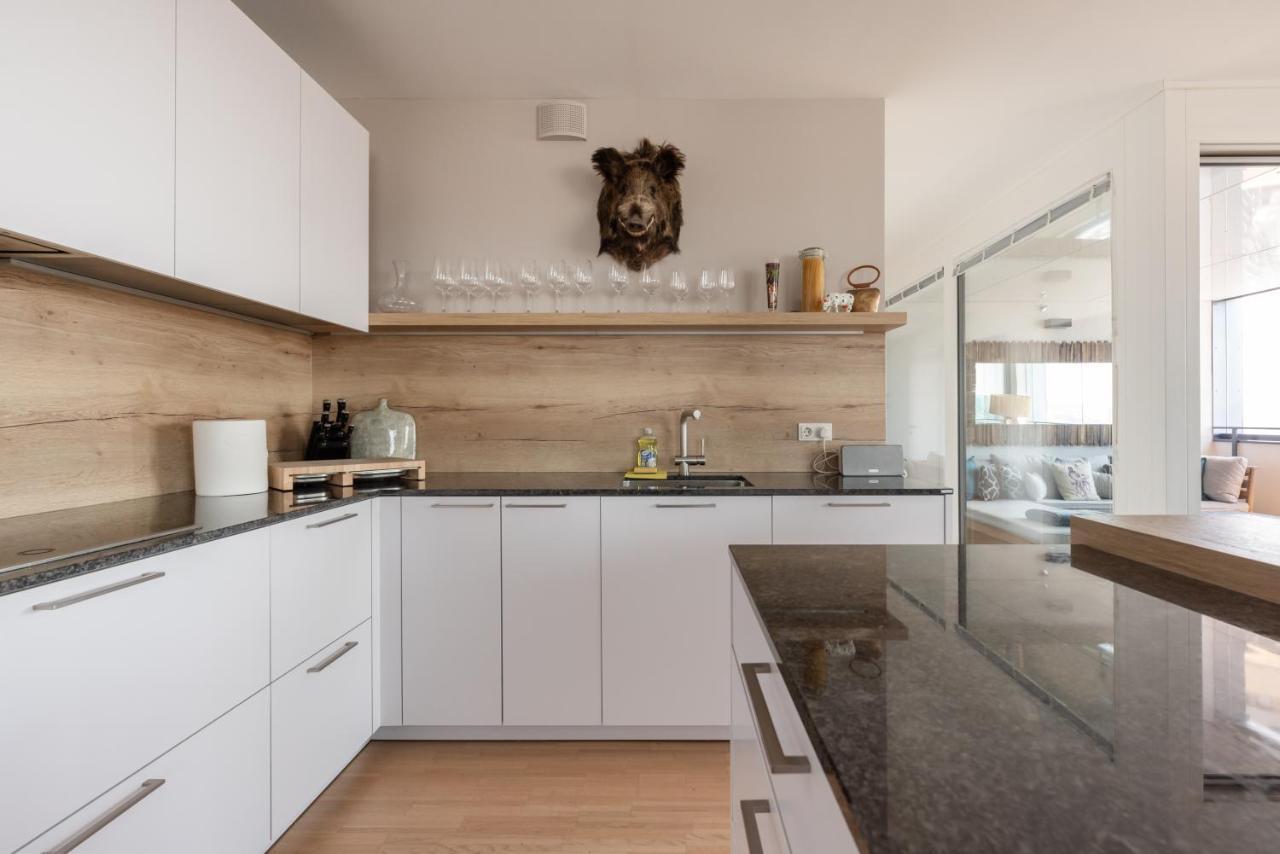 Luxus Ueber Den Wolken, 18. Stock Mit Klimaanlage Und Garage Appartamento Vienna